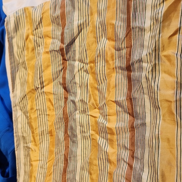 Echo yellow silk scarf - Picture 2 of 4